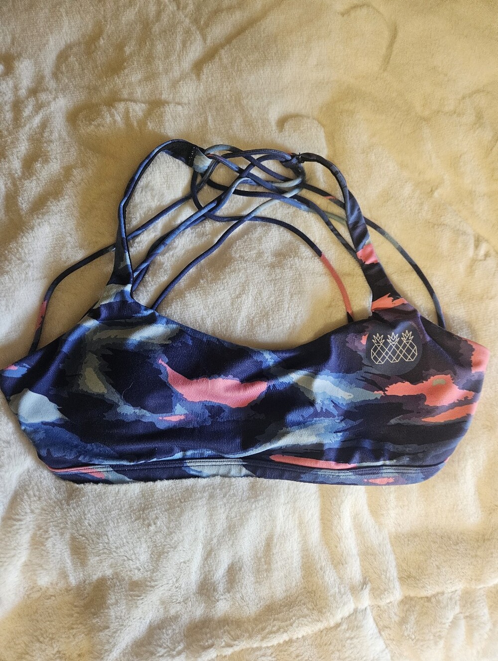 Tres Pinas Sports Bra